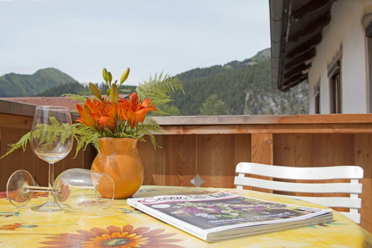 Hotel Rimmlhof & Rimmlstube Berwang Pokoj fotografie