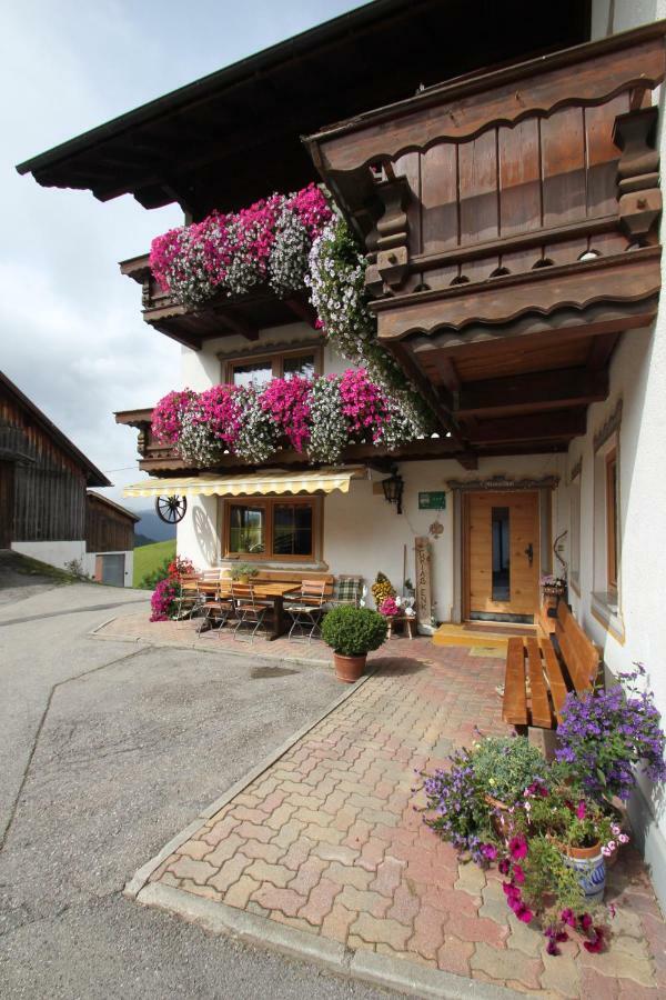 Hotel Rimmlhof & Rimmlstube Berwang Exteriér fotografie